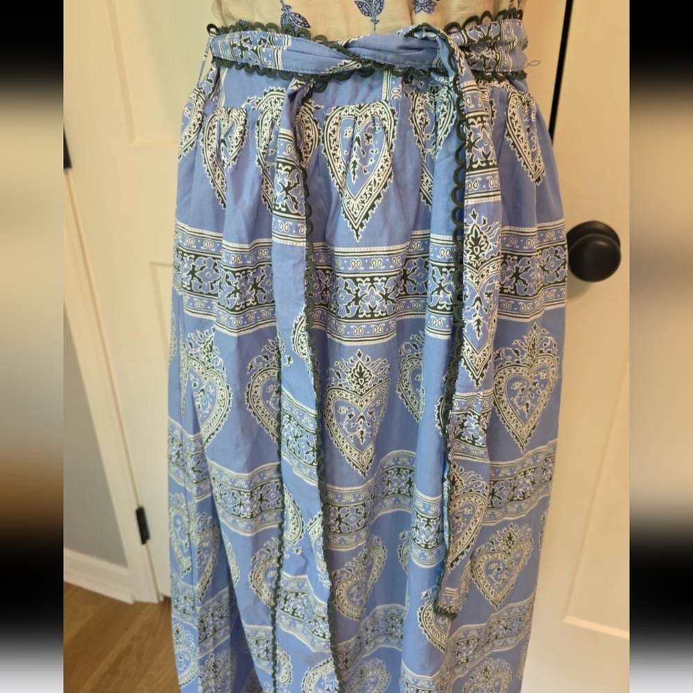 Elegant Blue Patterned Dress- NWT - Picture 7 of 7